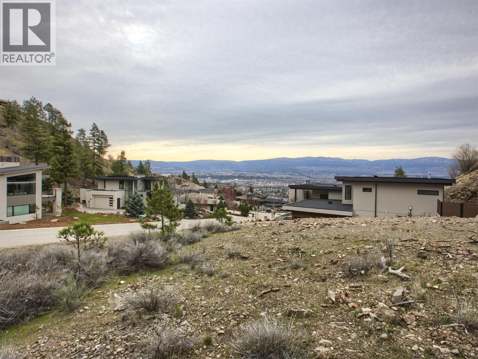  720 Pinehaven Court, Kelowna