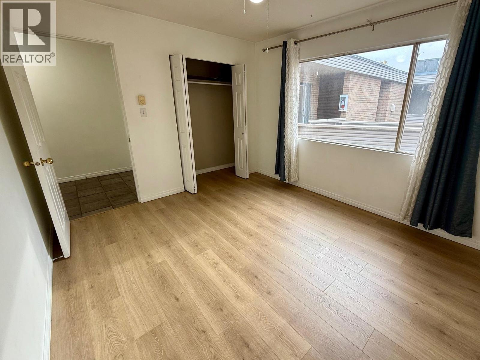 303 1761 Pandosy Street, Kelowna