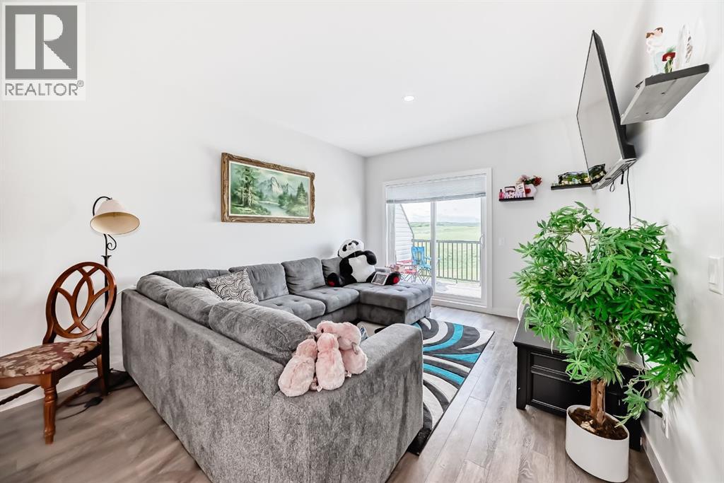 1703 Jumping Pound Common, Cochrane