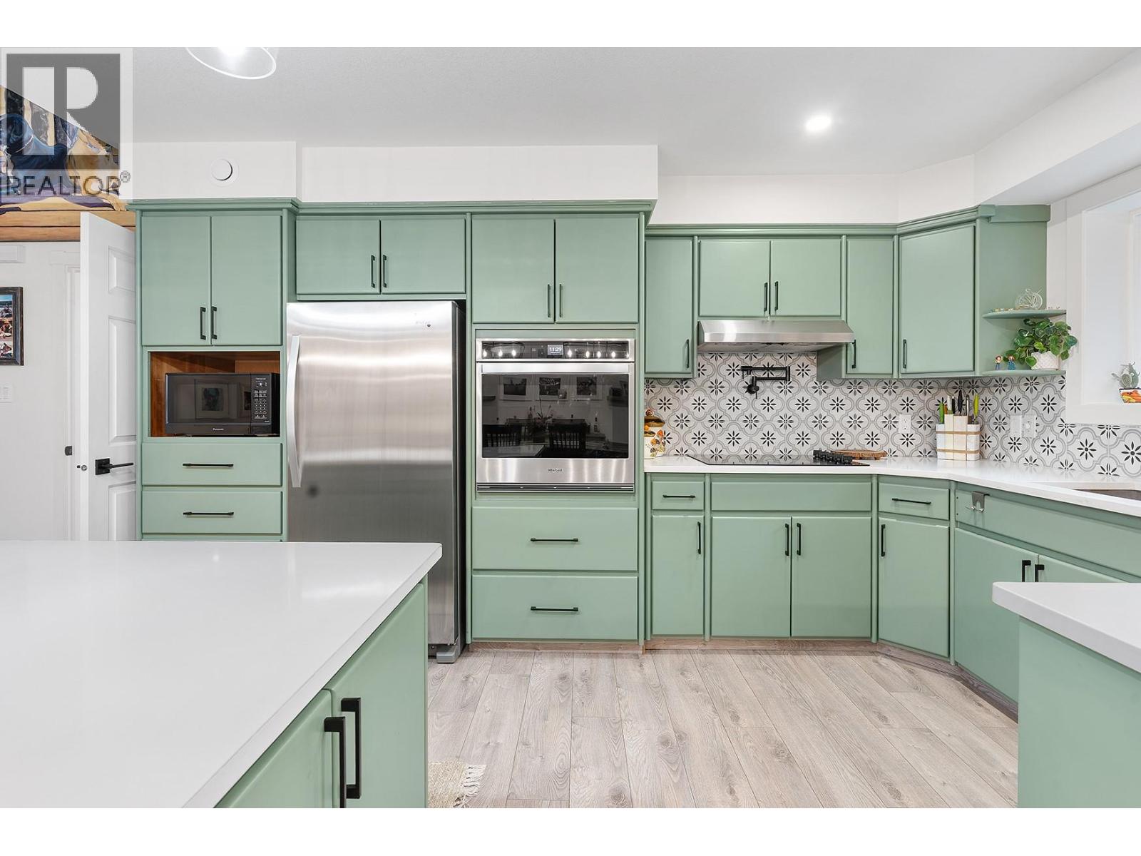  5633 Day Road, Vernon