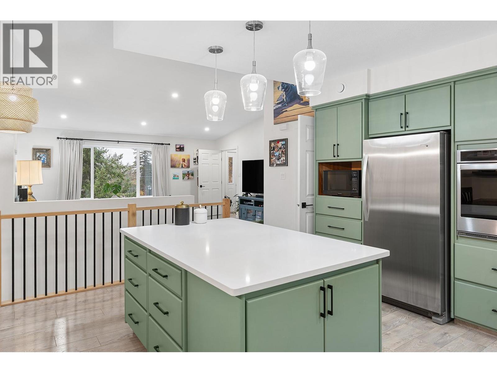  5633 Day Road, Vernon