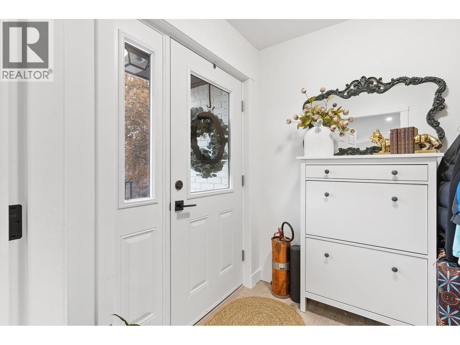  5633 Day Road, Vernon