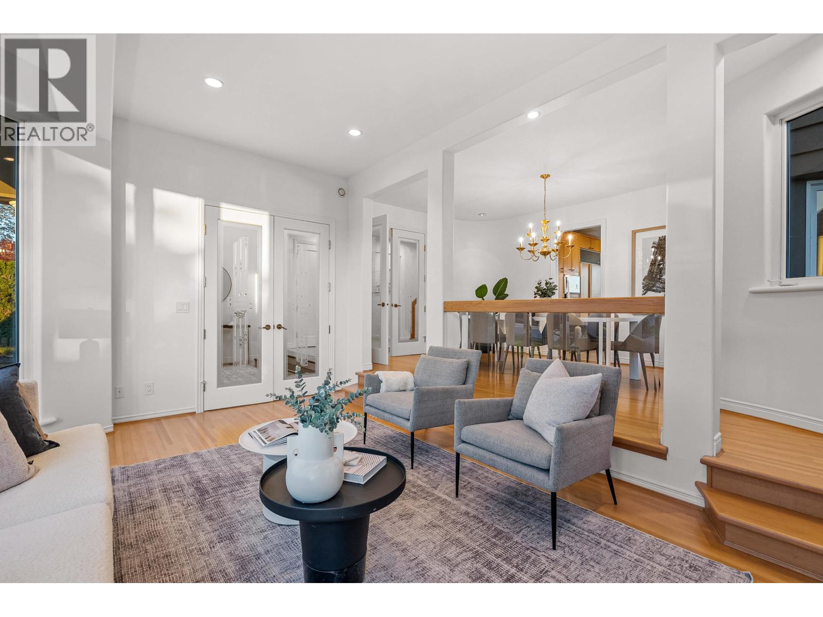 5770 CHARLES STREET, Burnaby