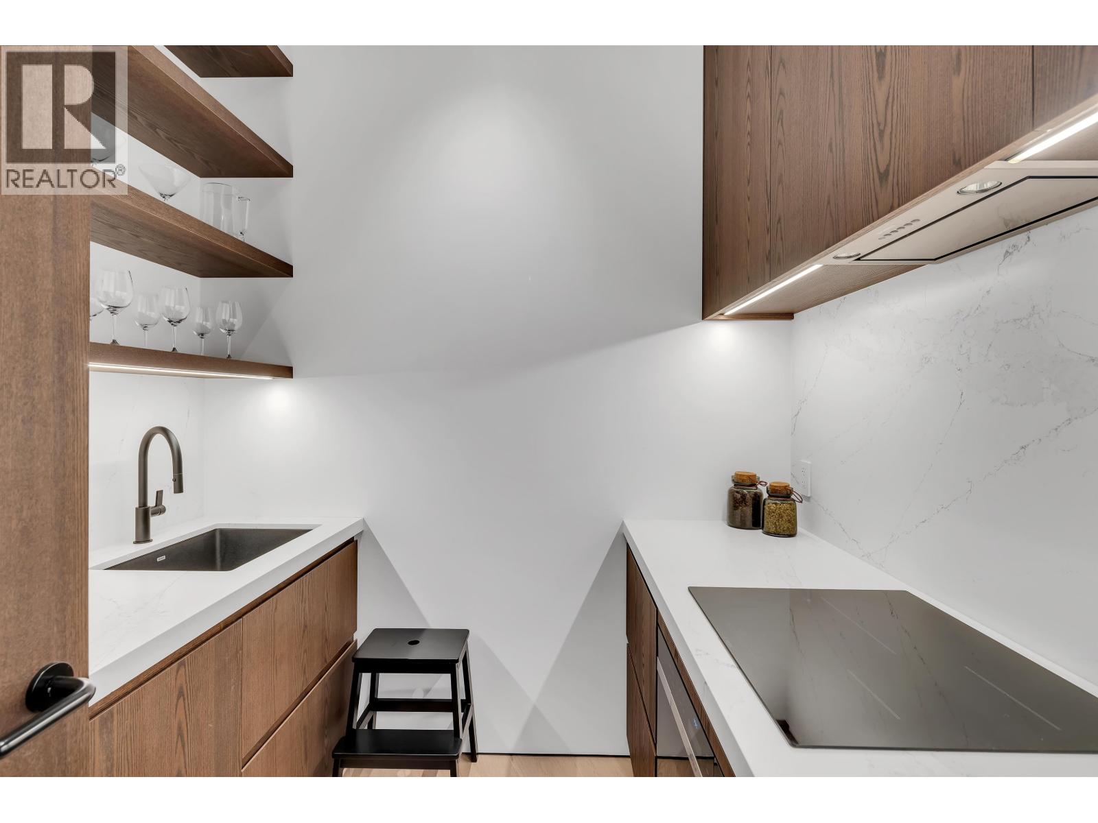 3565 FALCON CRESCENT, Whistler