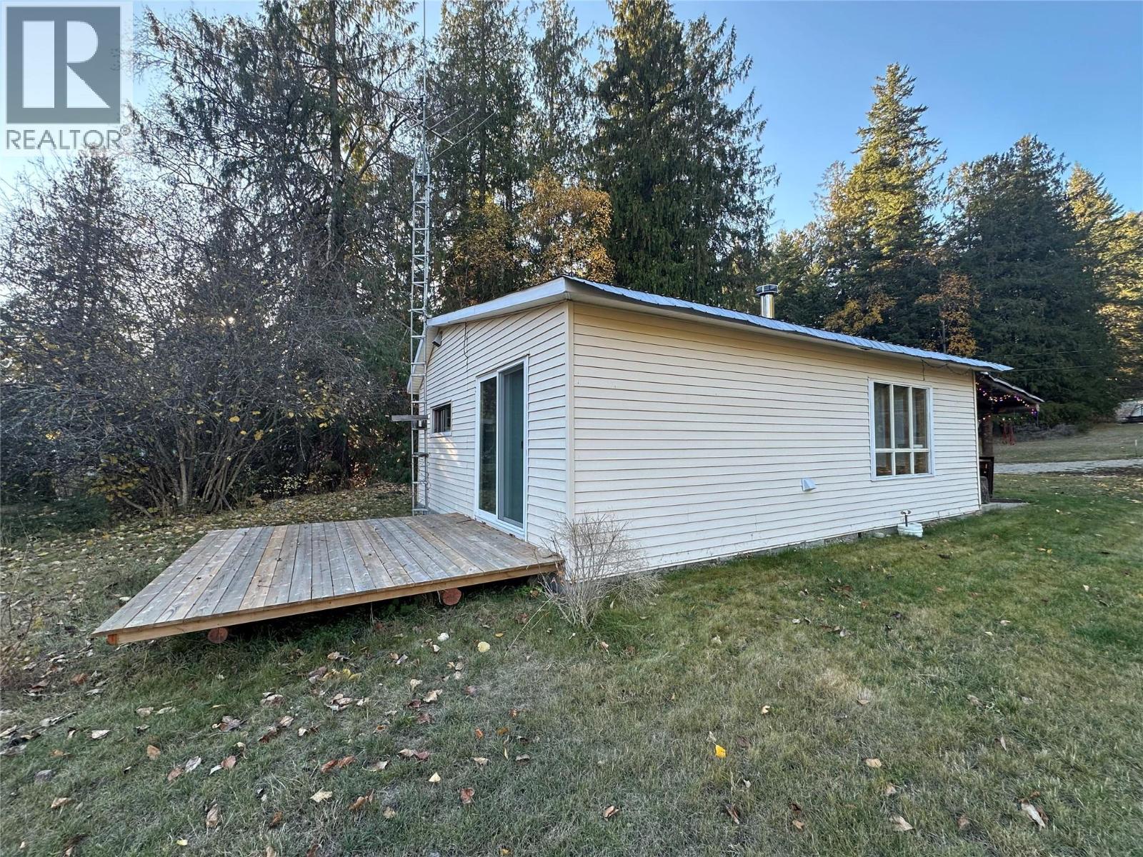 7096 Highway 3A Highway, Nelson