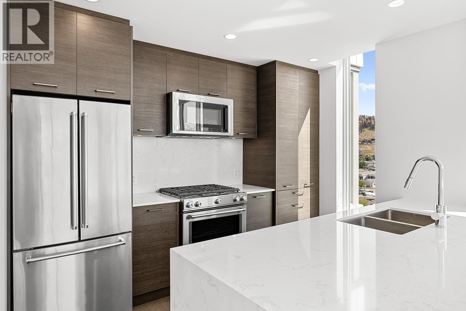 802 1191 Sunset Drive, Kelowna