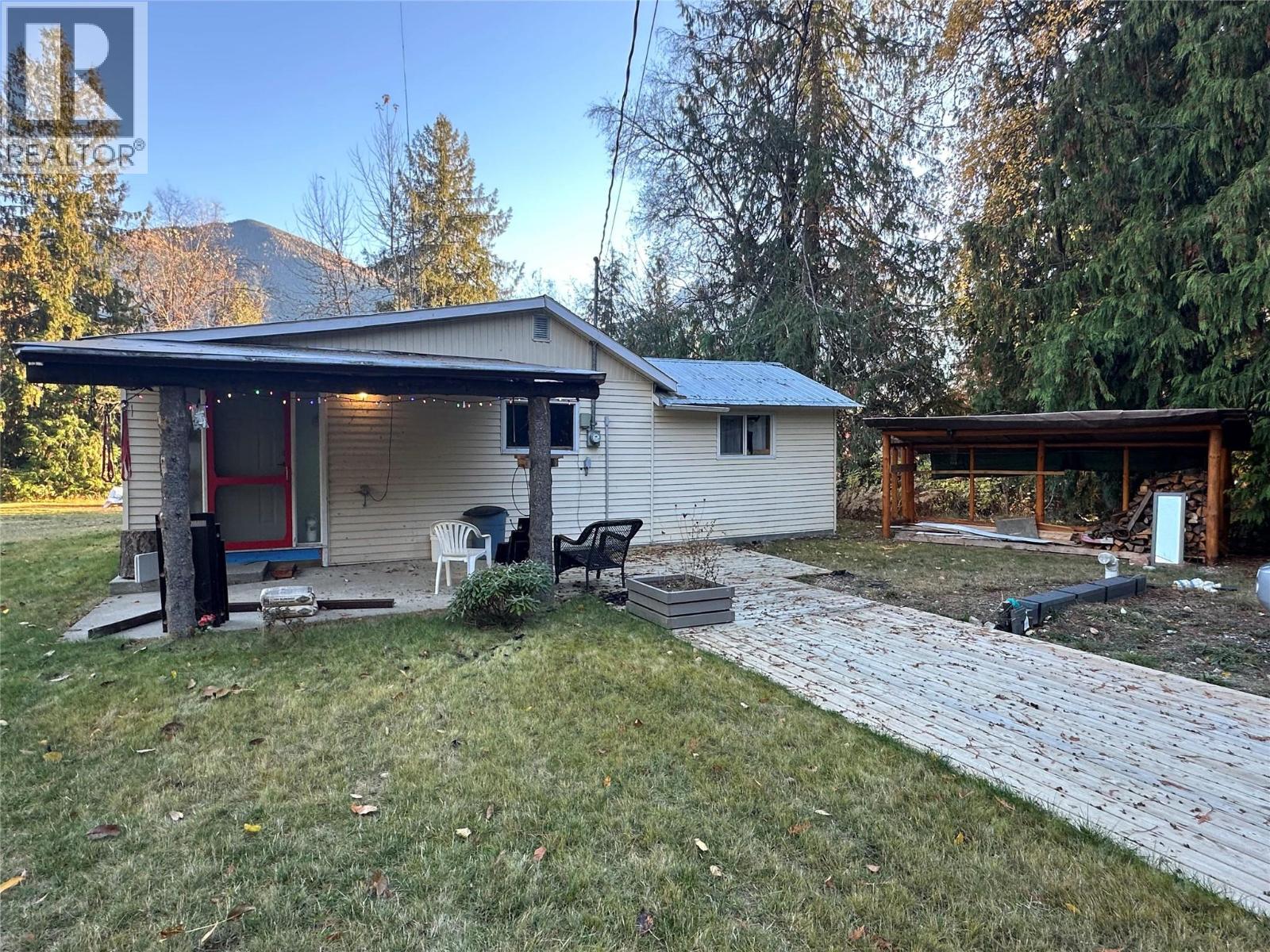 7096 Highway 3A Highway, Nelson