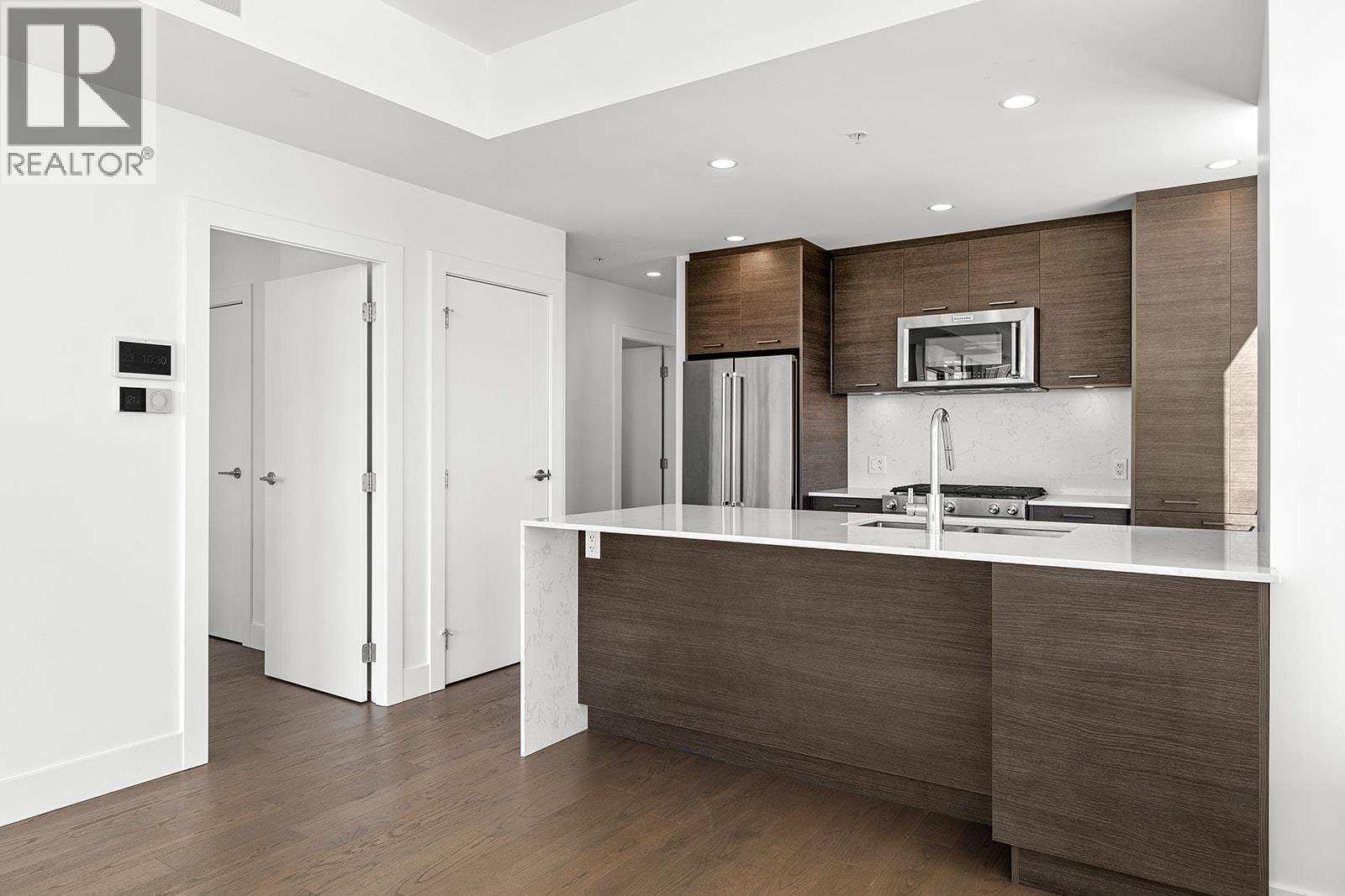 802 1191 Sunset Drive, Kelowna