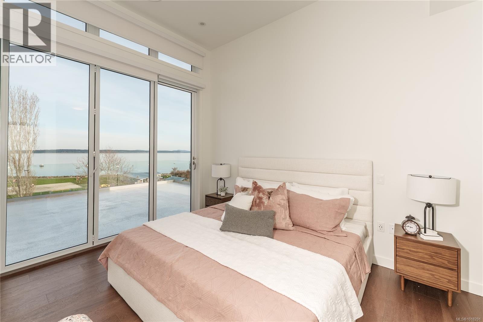 403 9570 Fifth Street, Sidney