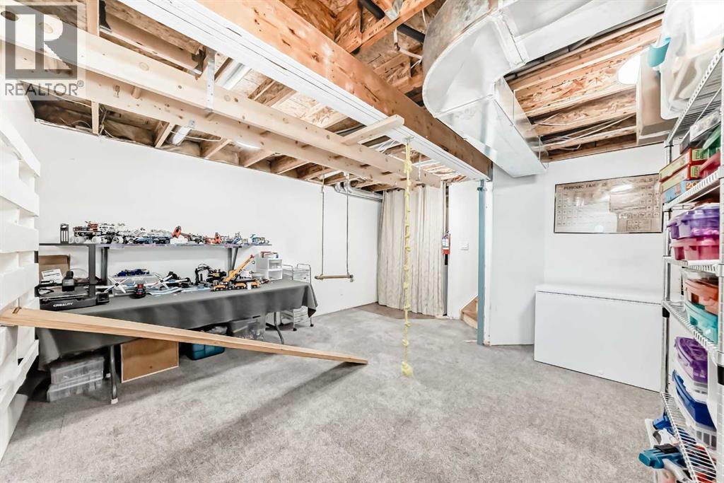 Single Family House for Sale in  Covehaven Road NE Coventry Hills Calgary 