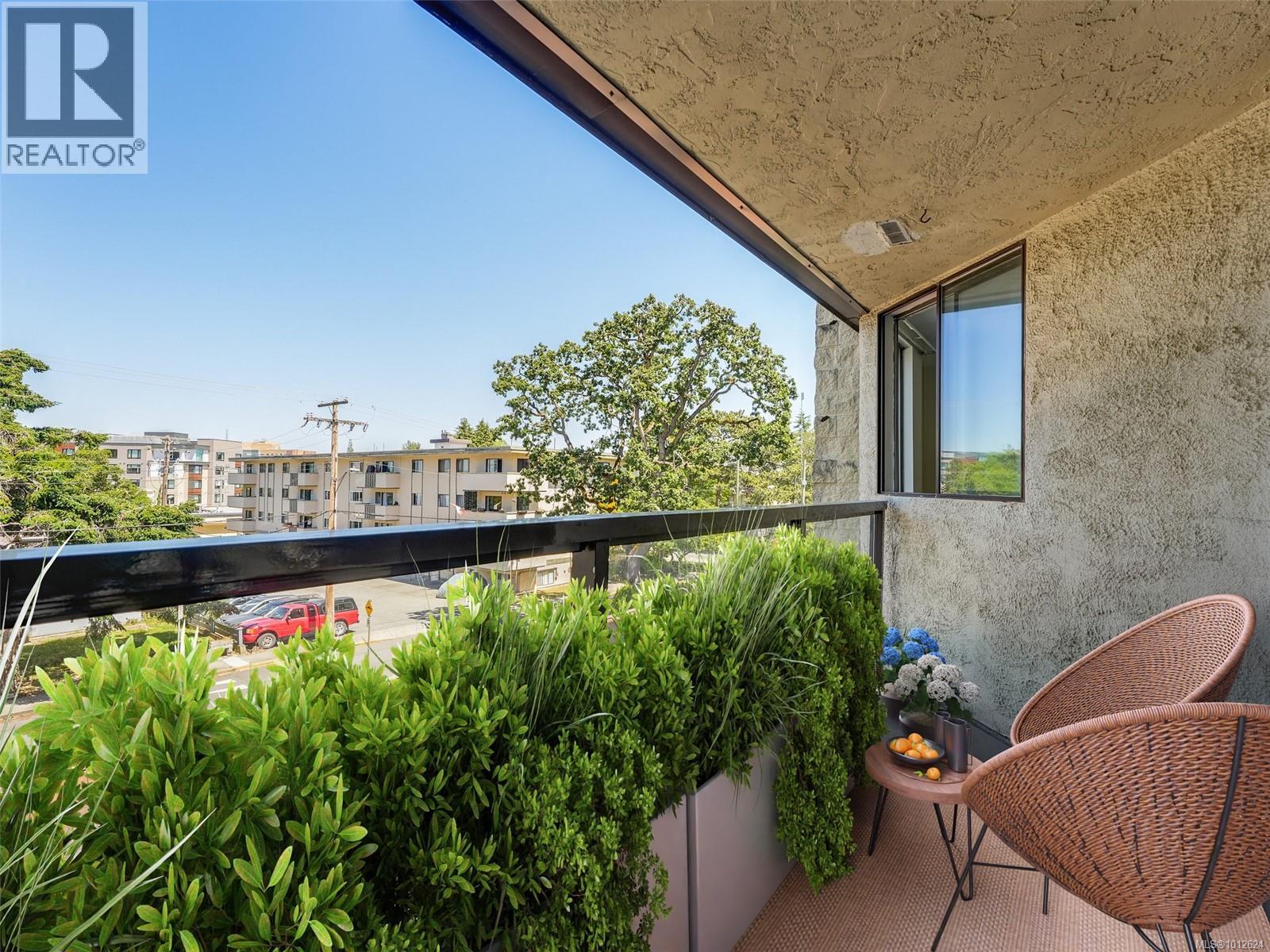 308 1745 Leighton Road, Victoria