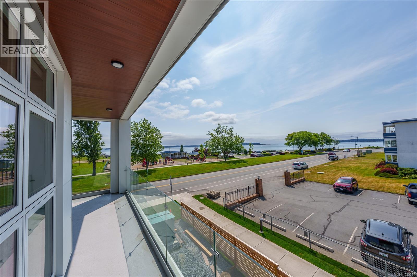 204 9570 Fifth Street, Sidney