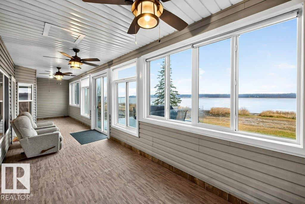 257 Lakeshore DR - 32