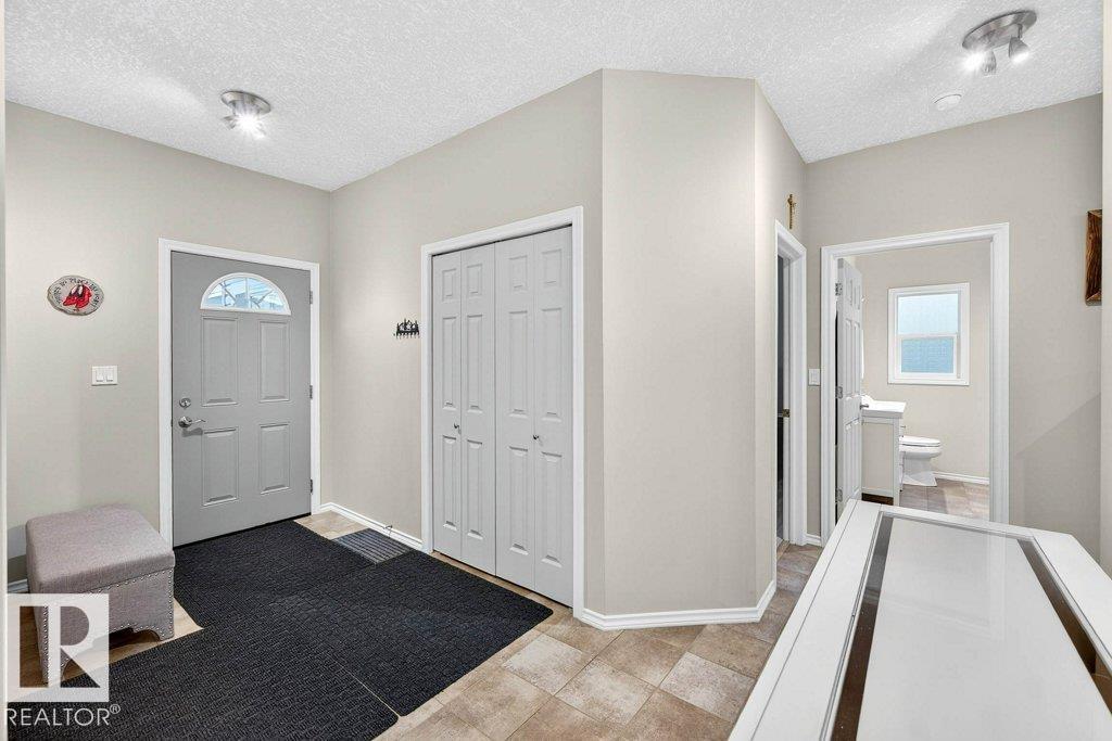 257 Lakeshore DR - 8