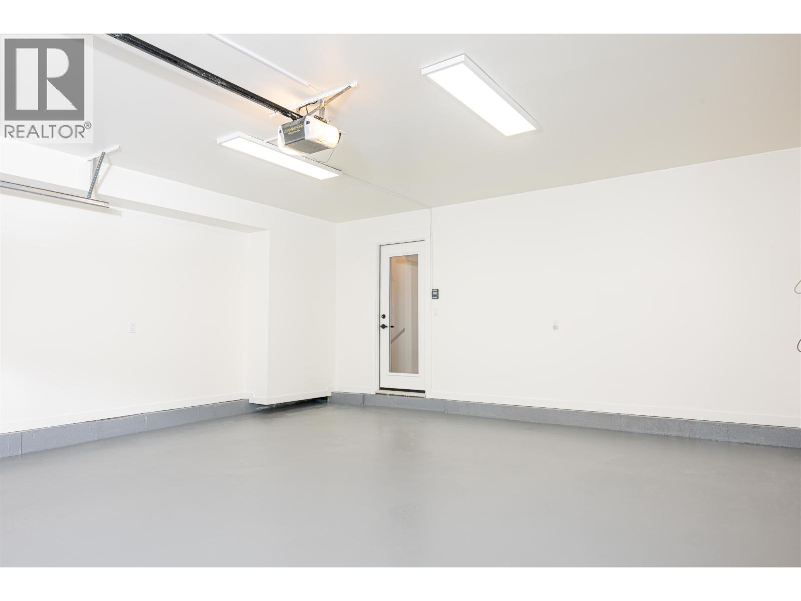 614 RADCLIFFE DRIVE - 33