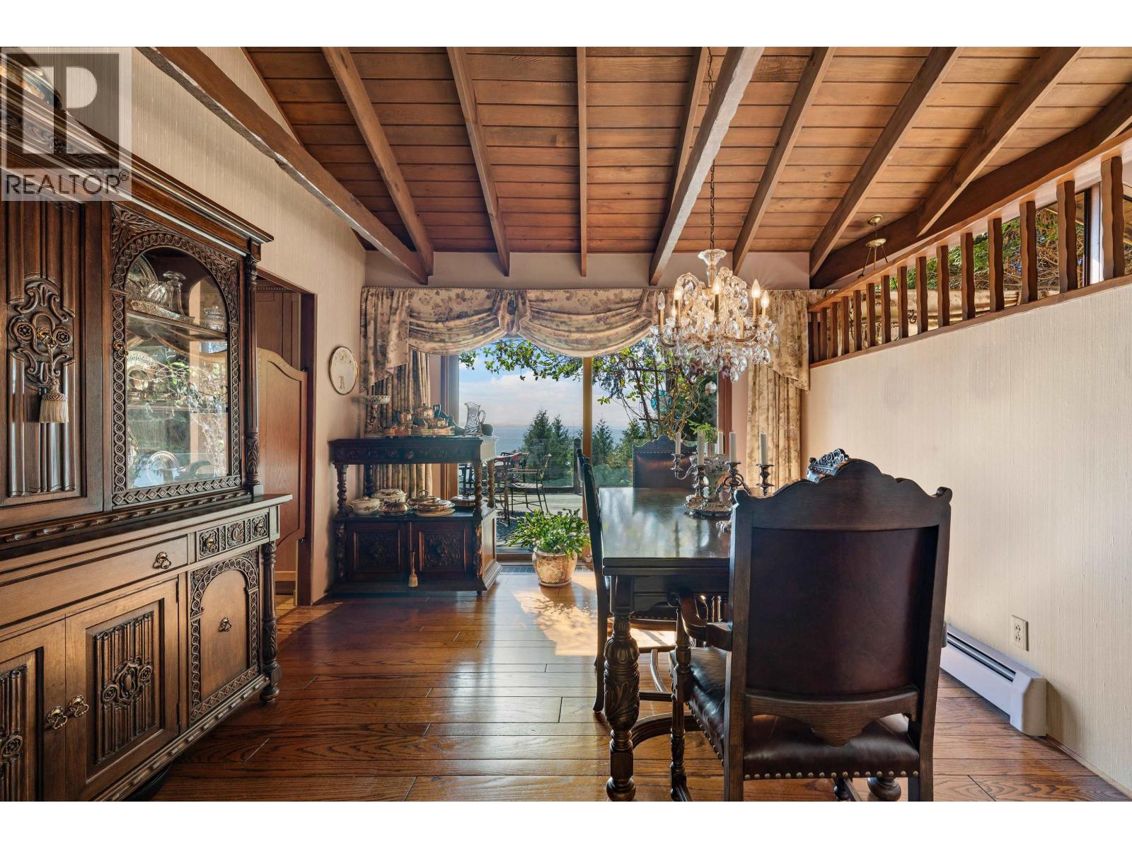 2235 CHAIRLIFT ROAD, West Vancouver