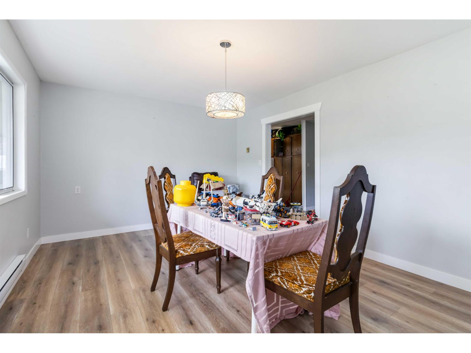 10079 & 10087 MOUNTAINVIEW ROAD, Mission