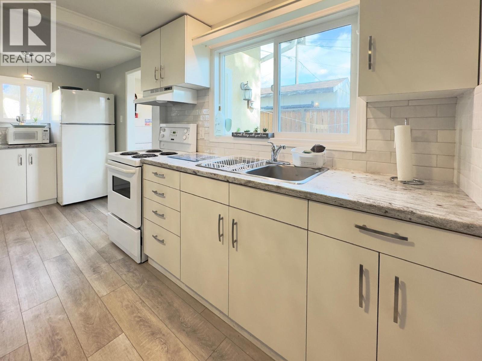 709 MUNICIPAL Avenue - 2