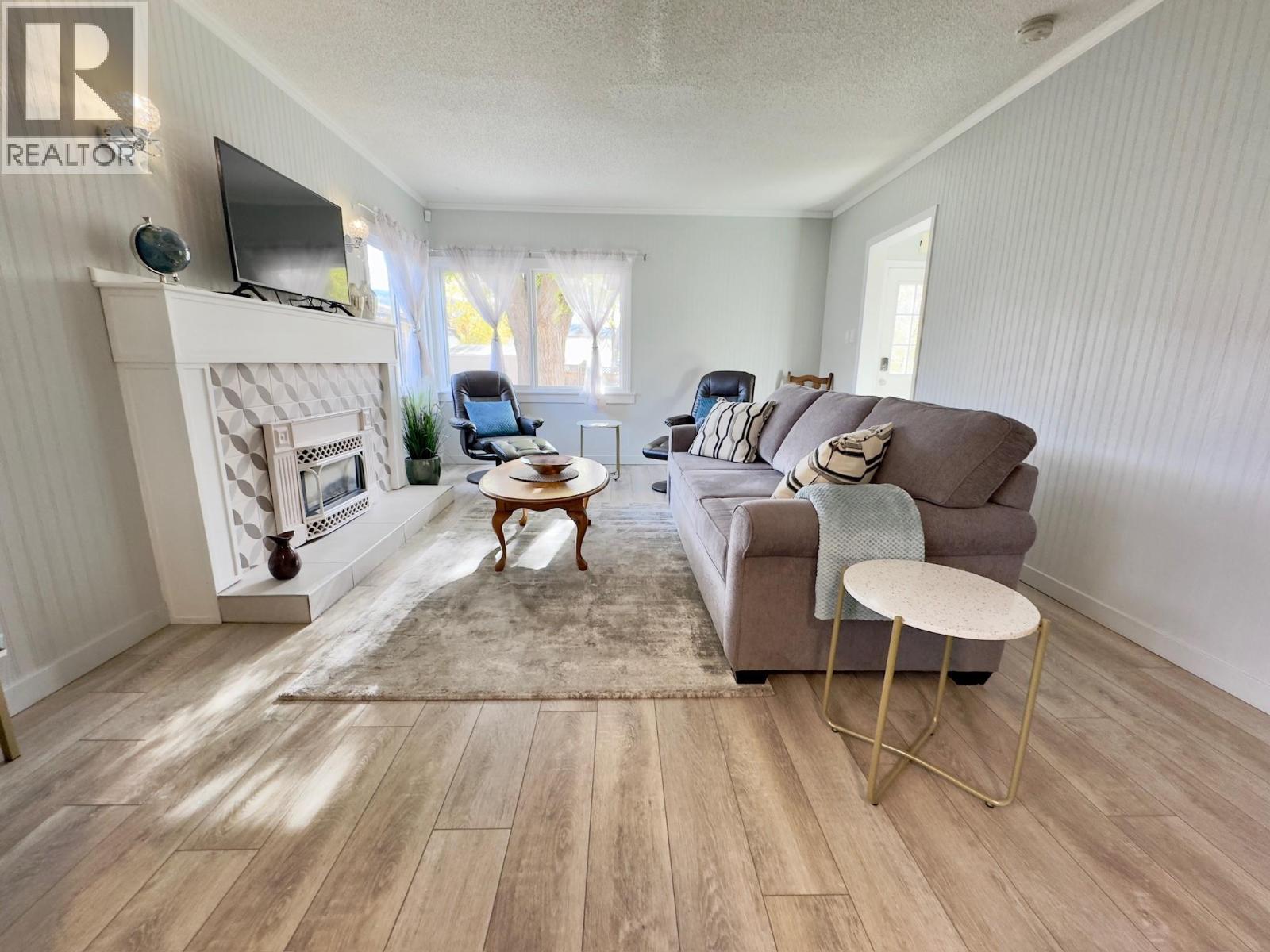 709 MUNICIPAL Avenue - 14