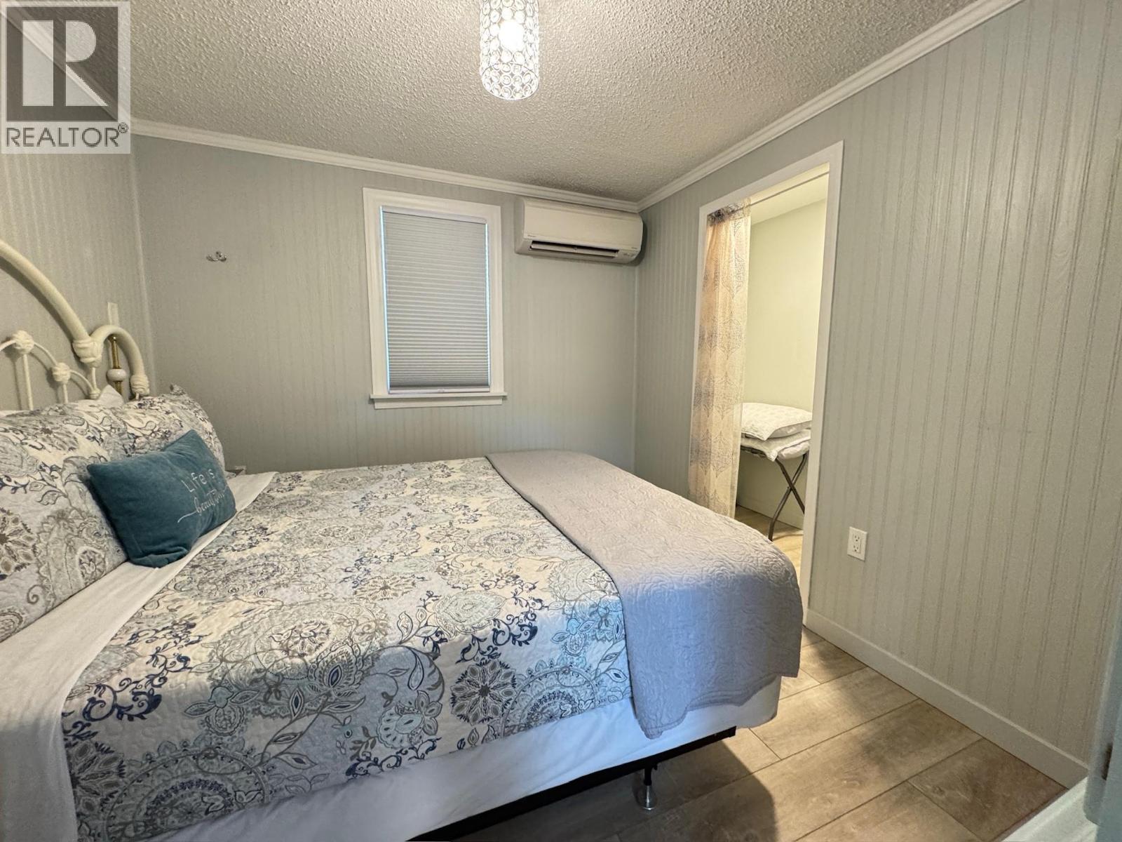 709 MUNICIPAL Avenue - 25