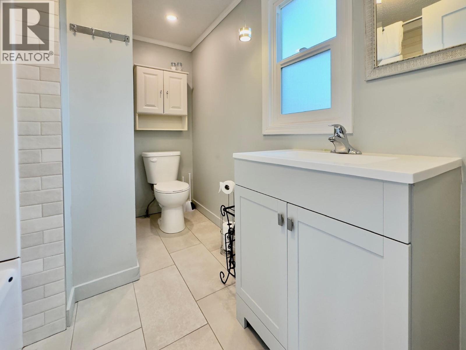 709 MUNICIPAL Avenue - 9