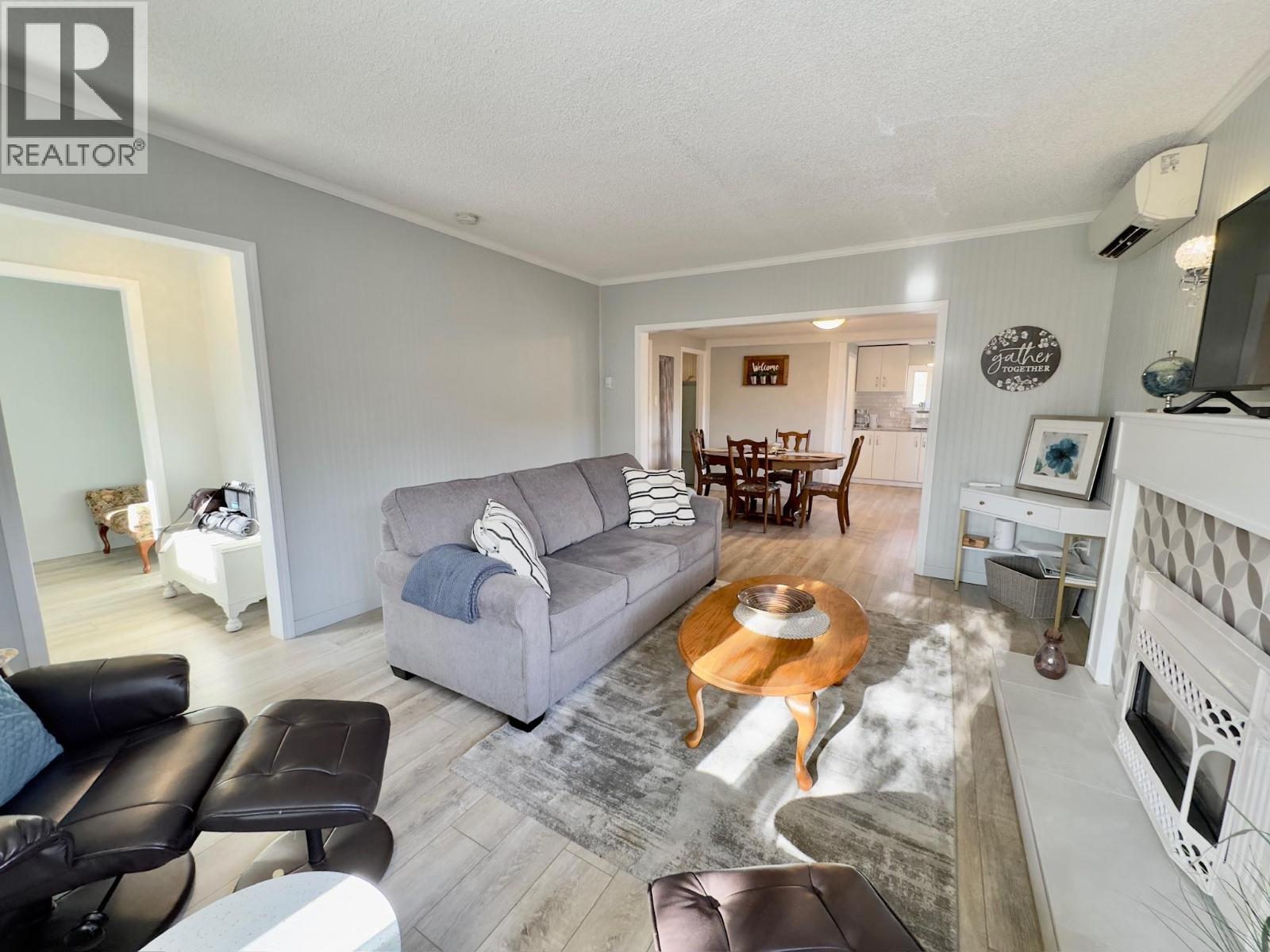 709 MUNICIPAL Avenue - 16