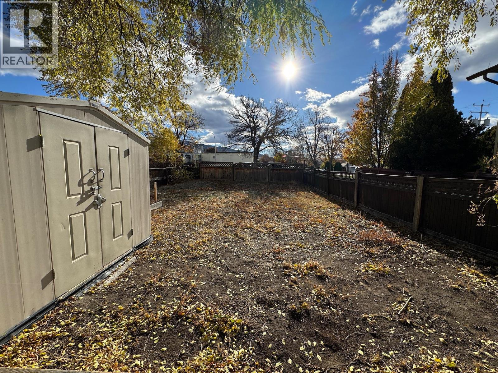 709 MUNICIPAL Avenue - 33