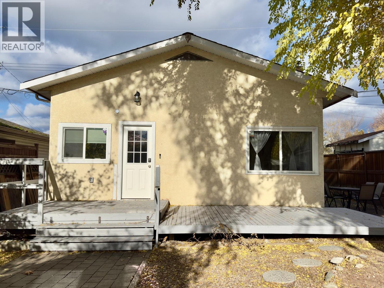 709 MUNICIPAL Avenue - 32