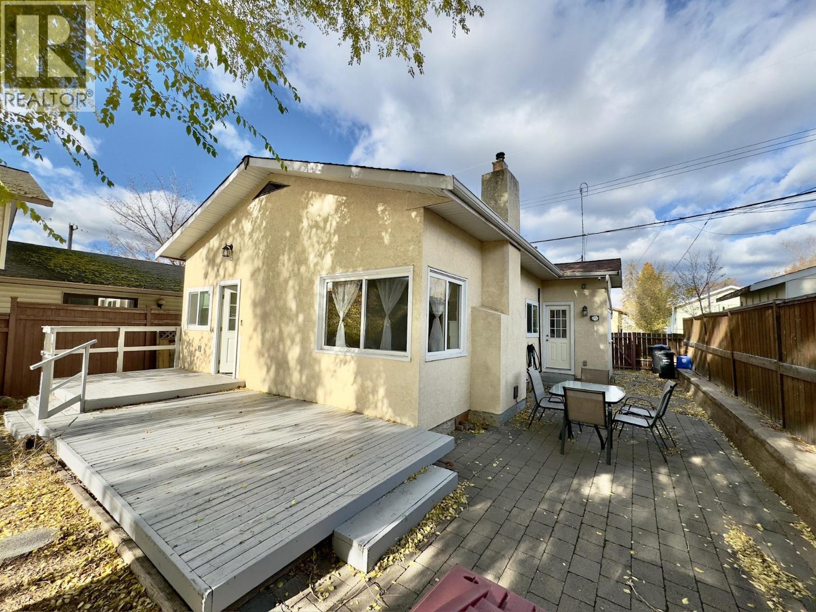 709 MUNICIPAL Avenue - 37