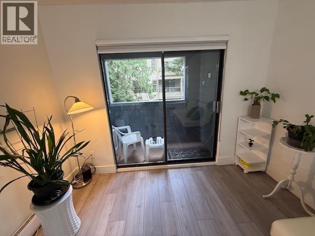 205 1948 COQUITLAM AVENUE, Port Coquitlam