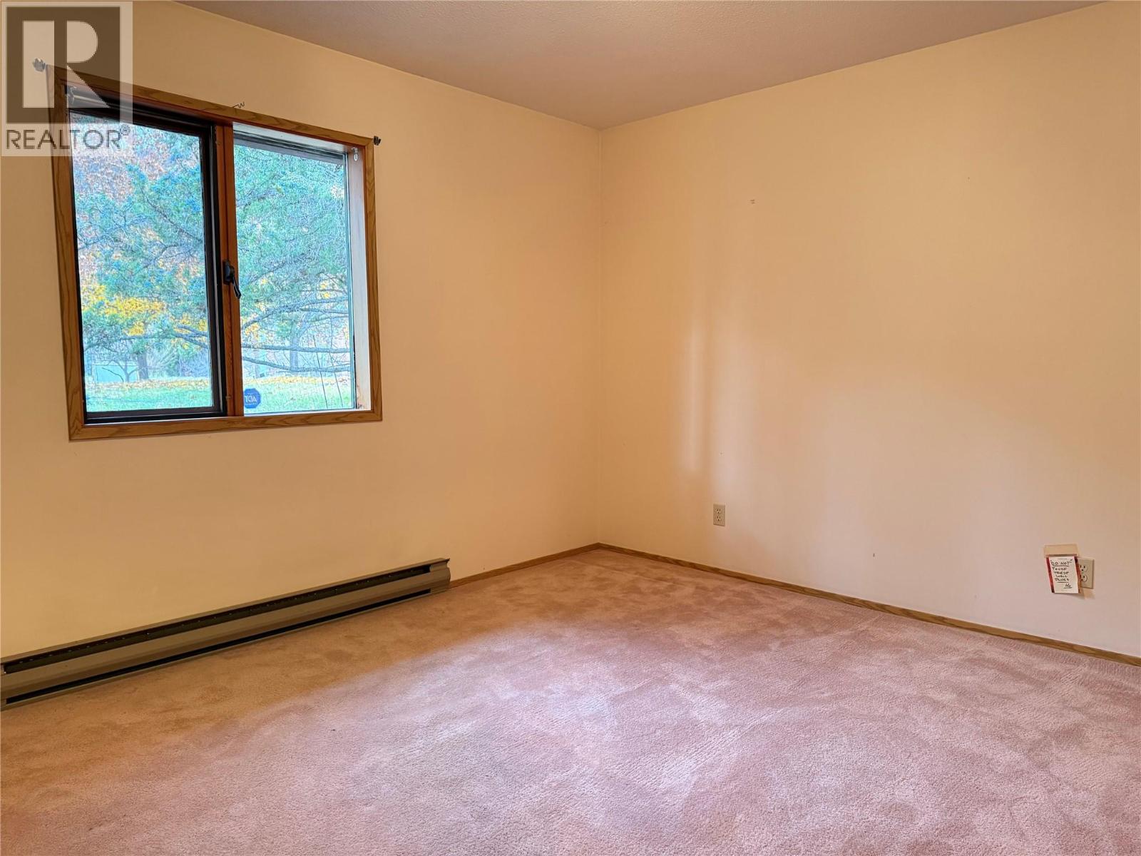 3170 Hall Frontage Road, Grand Forks