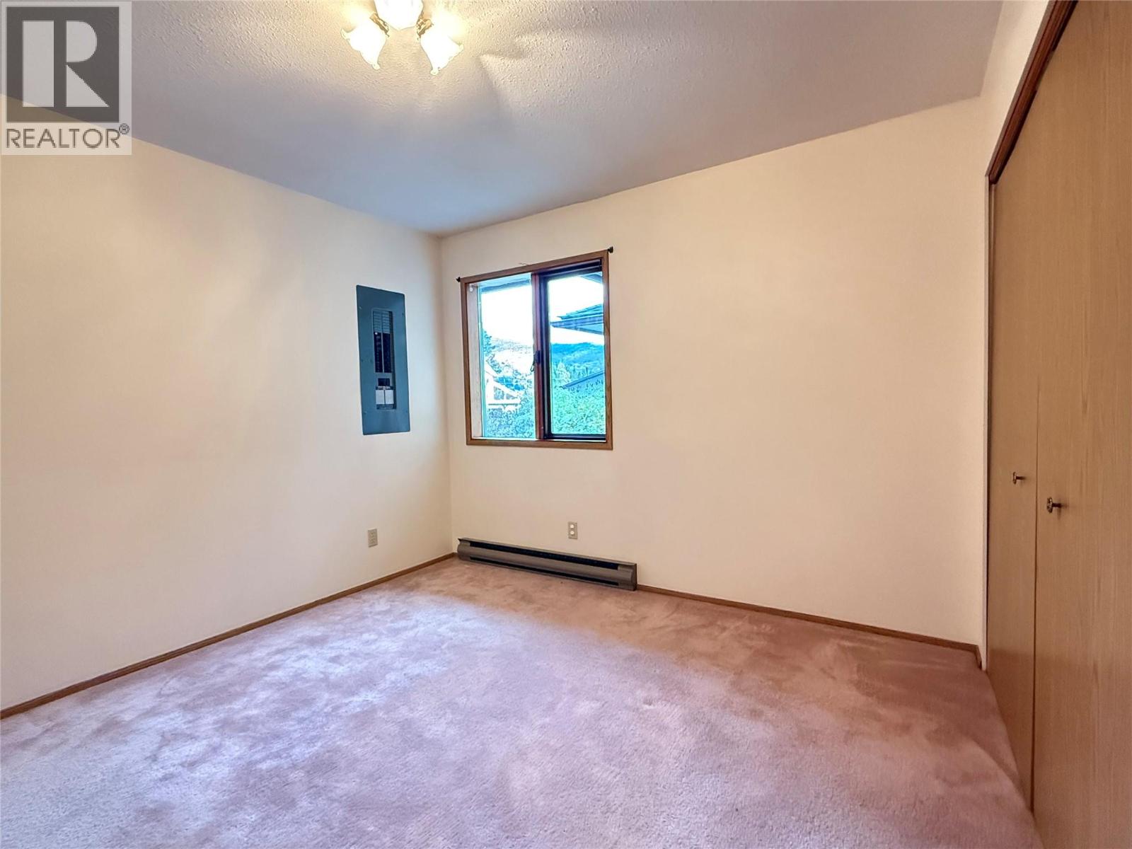 3170 Hall Frontage Road, Grand Forks