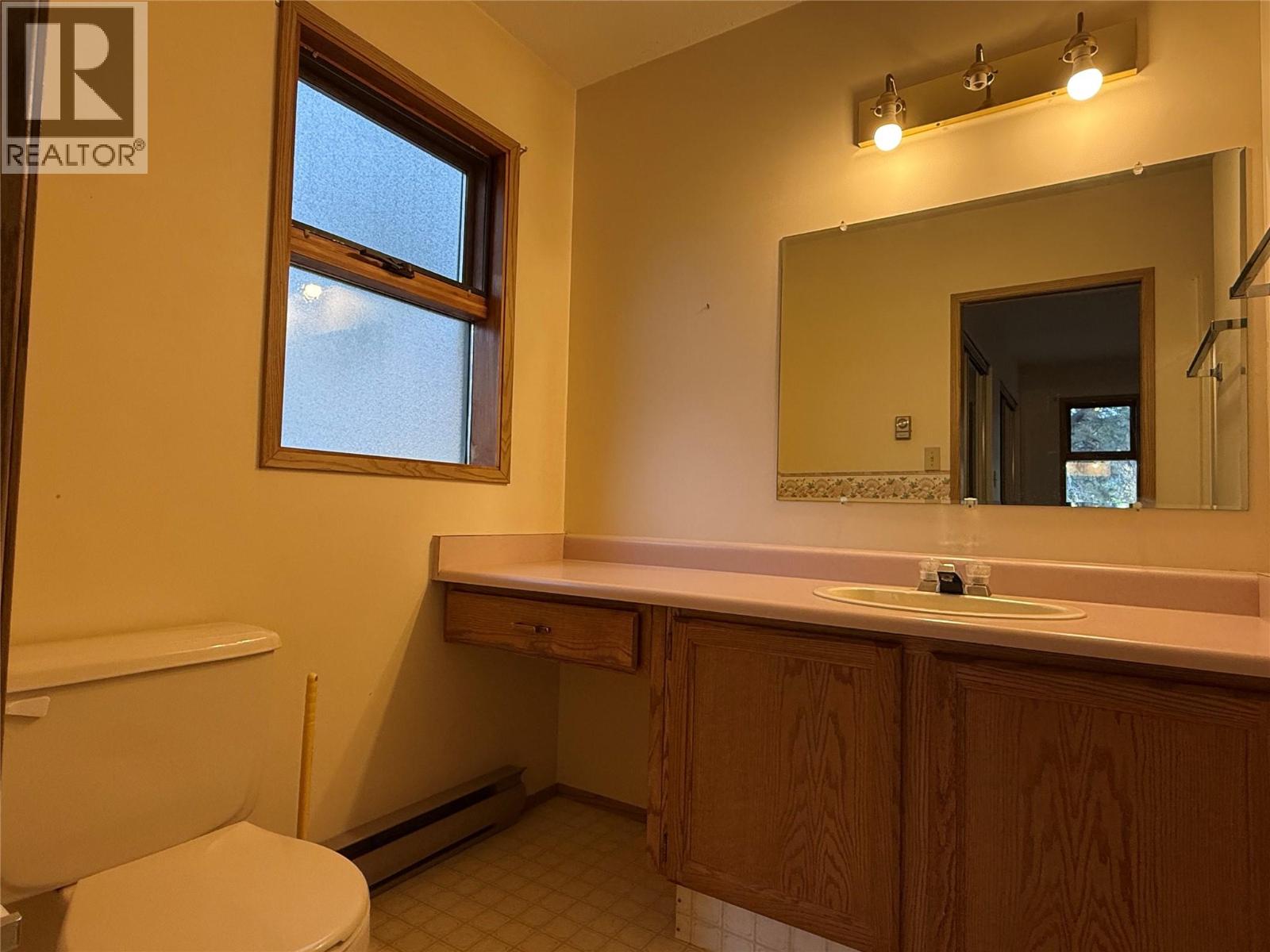 3170 Hall Frontage Road, Grand Forks