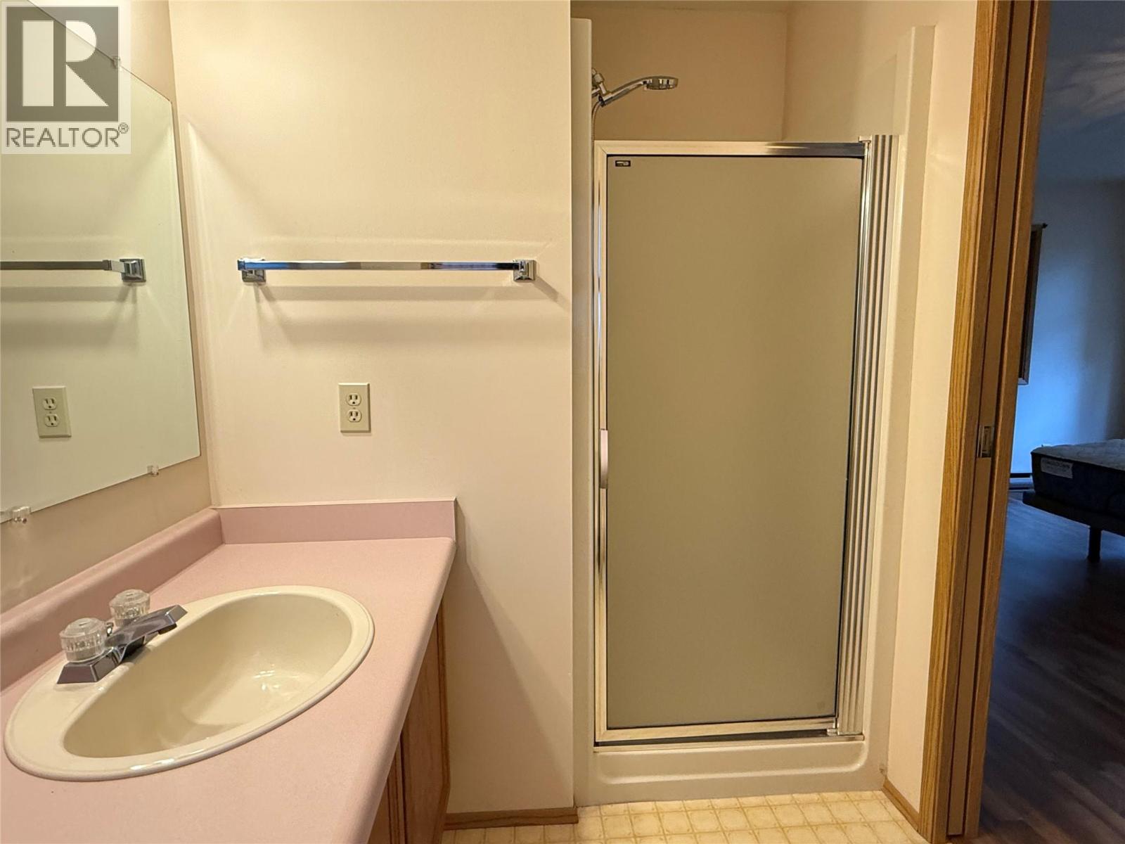 3170 Hall Frontage Road, Grand Forks