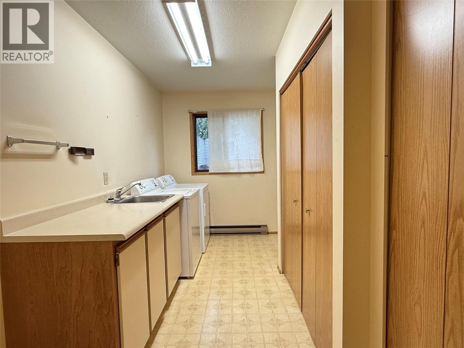 3170 Hall Frontage Road, Grand Forks