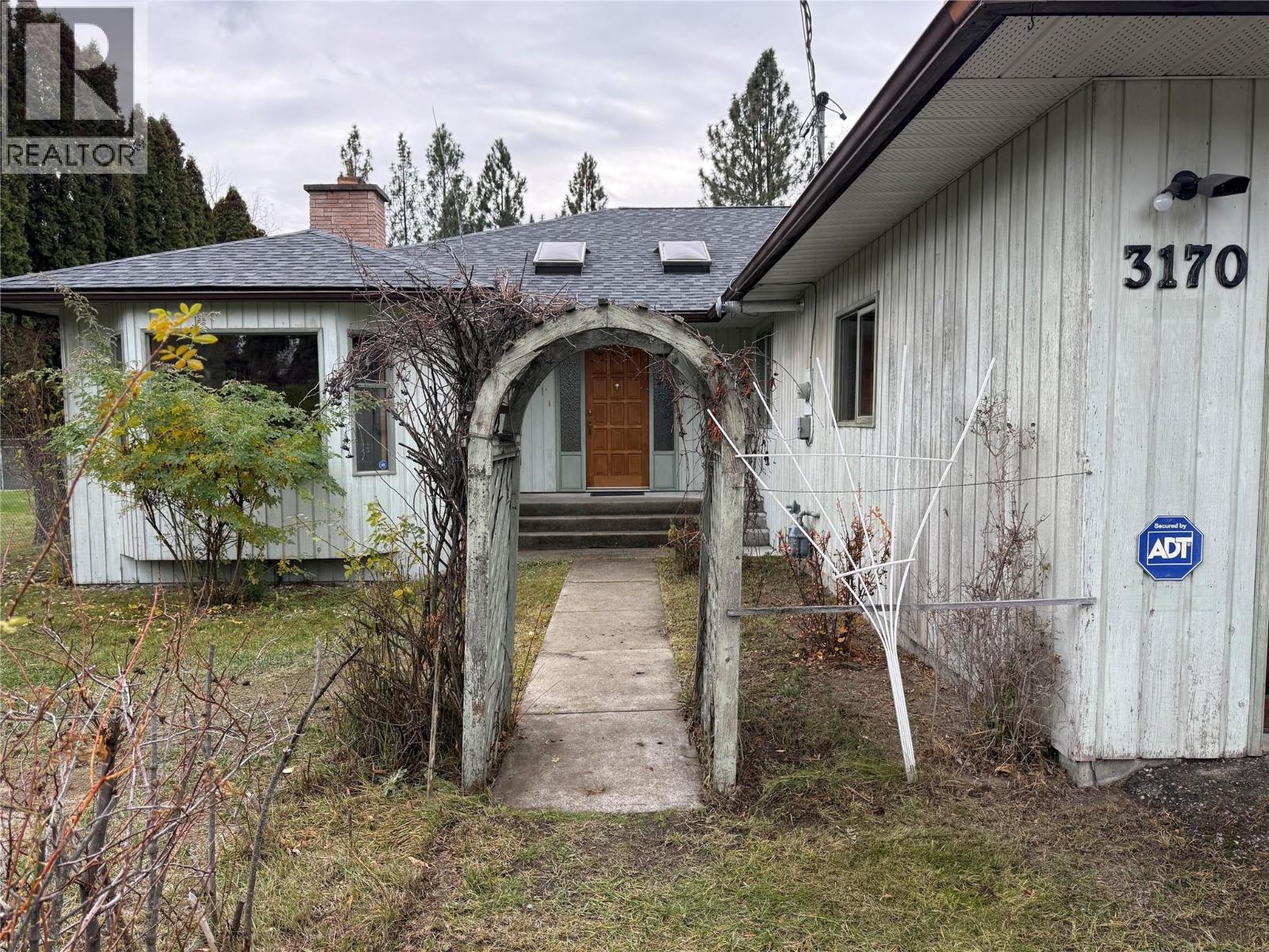 3170 Hall Frontage Road, Grand Forks