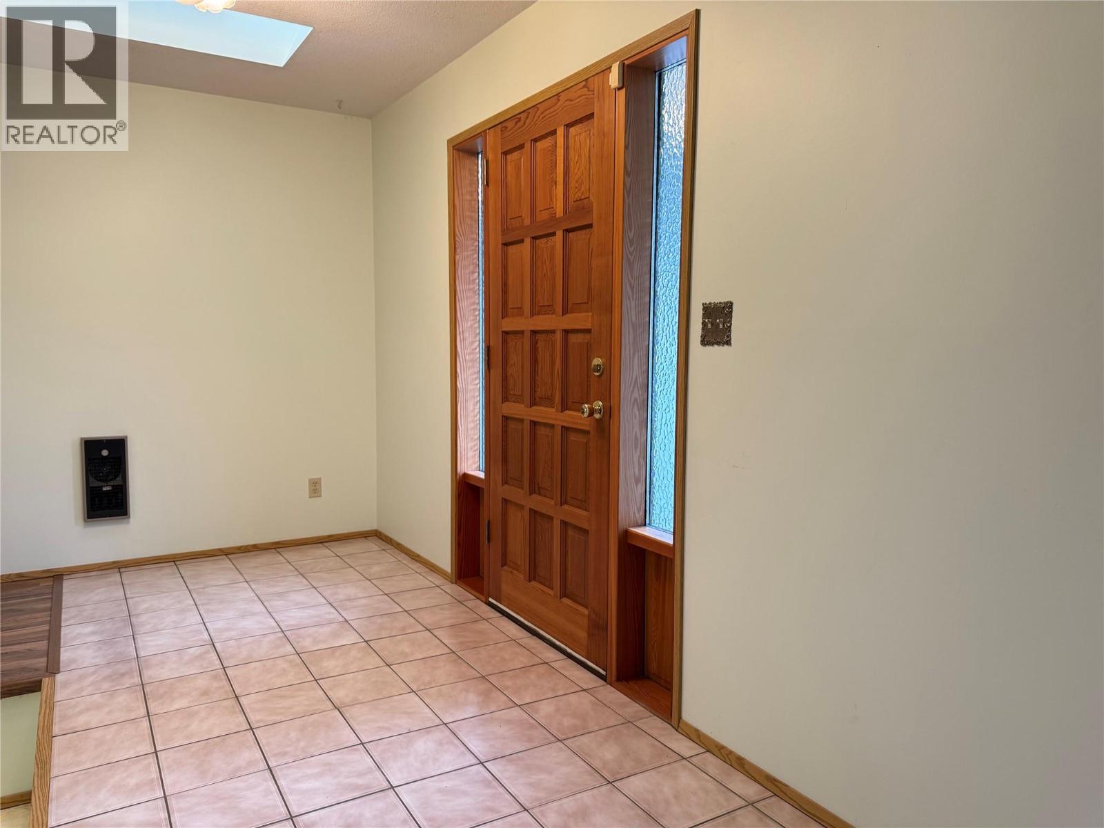 3170 Hall Frontage Road, Grand Forks