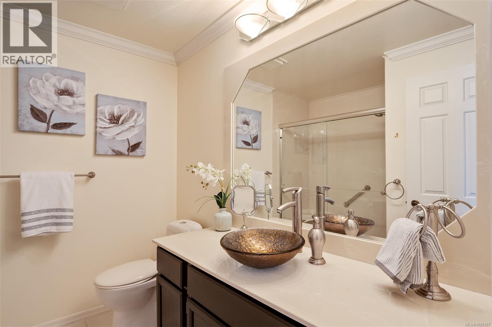 201 640 Montreal Street, Victoria