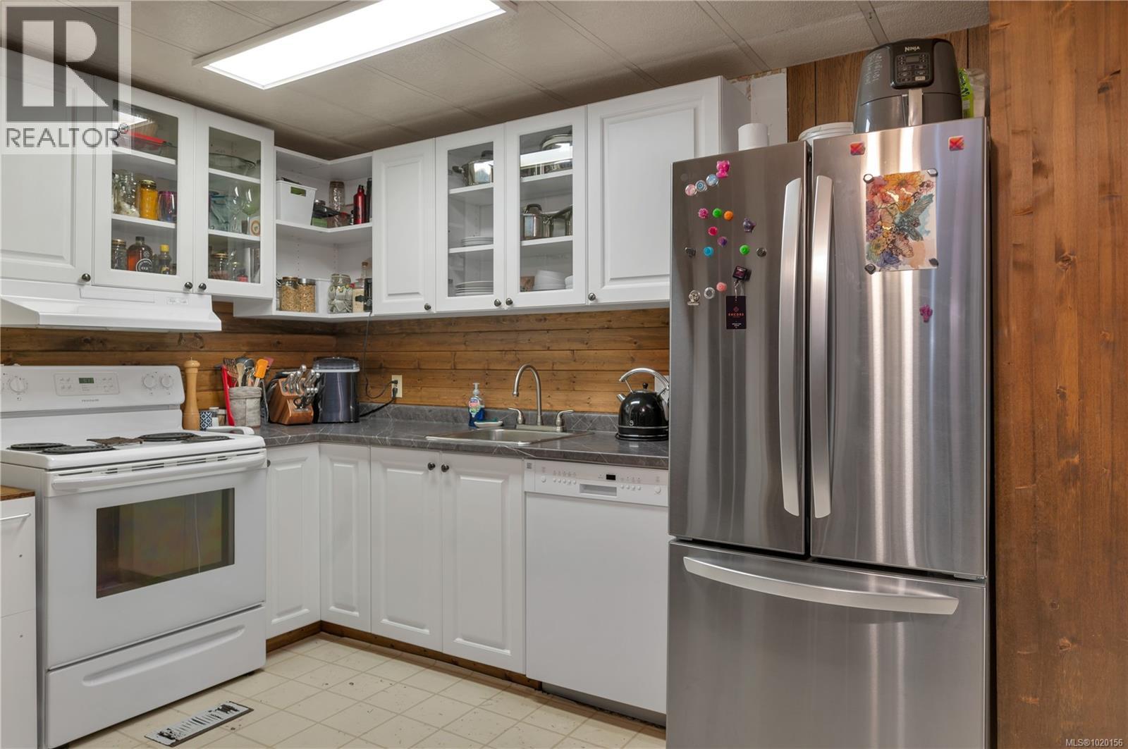 1760 McDonald Rd, Campbell River