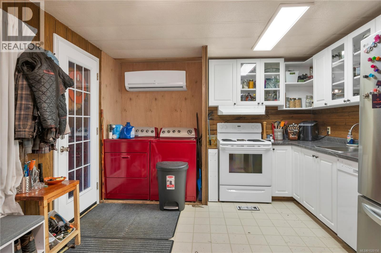 1760 McDonald Rd, Campbell River