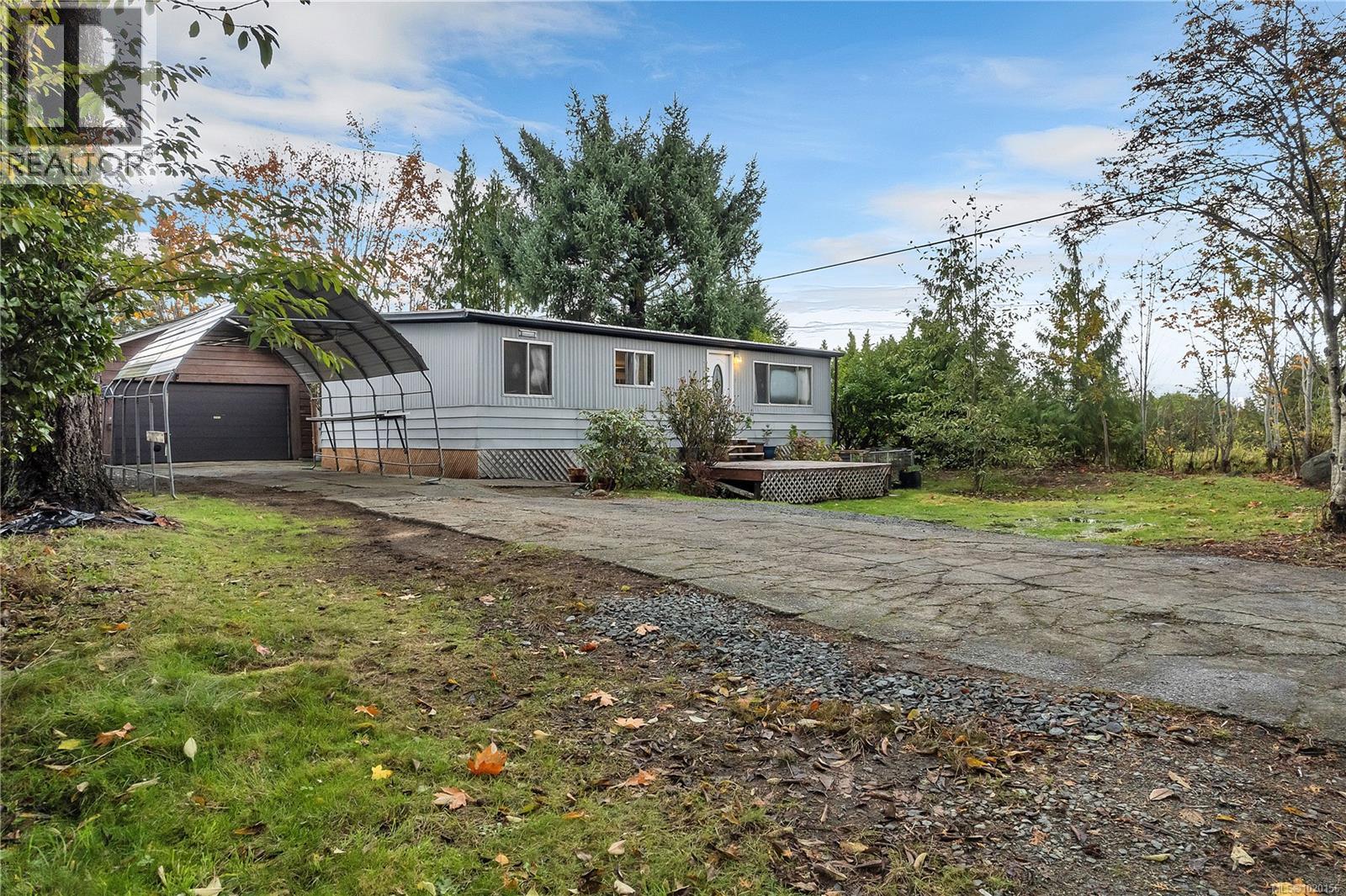 1760 McDonald Rd, Campbell River