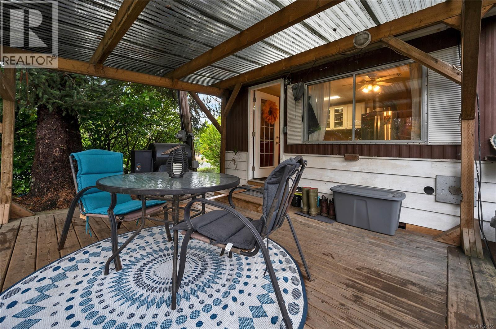 1760 McDonald Rd, Campbell River