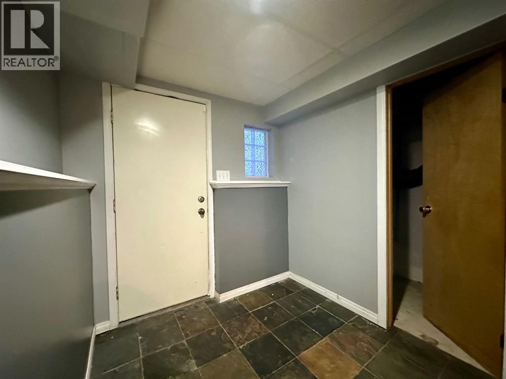 9111 100 St, Lac La Biche