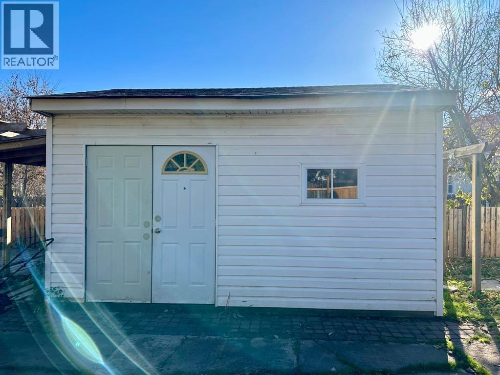 9111 100 St, Lac La Biche