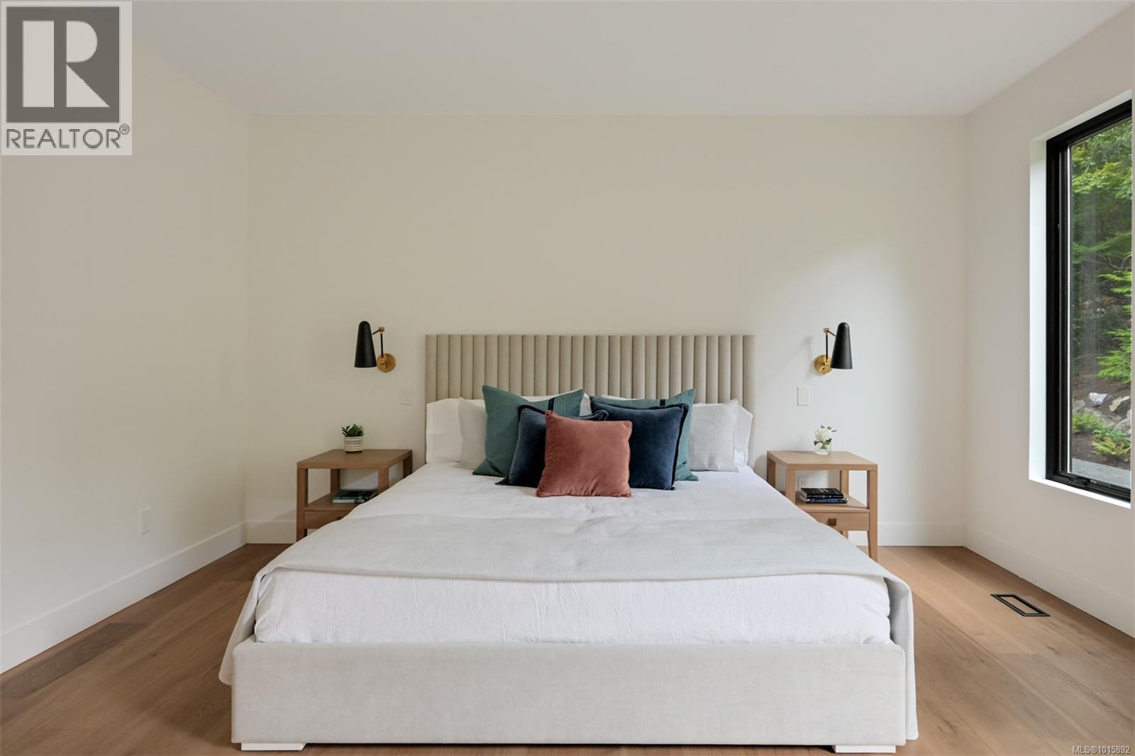  1542 Despard Avenue, Victoria