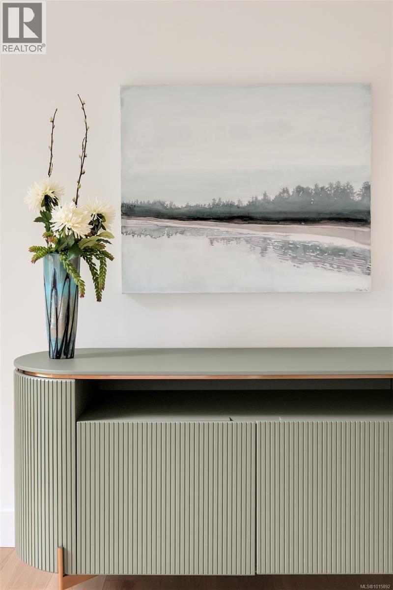  1542 Despard Avenue, Victoria