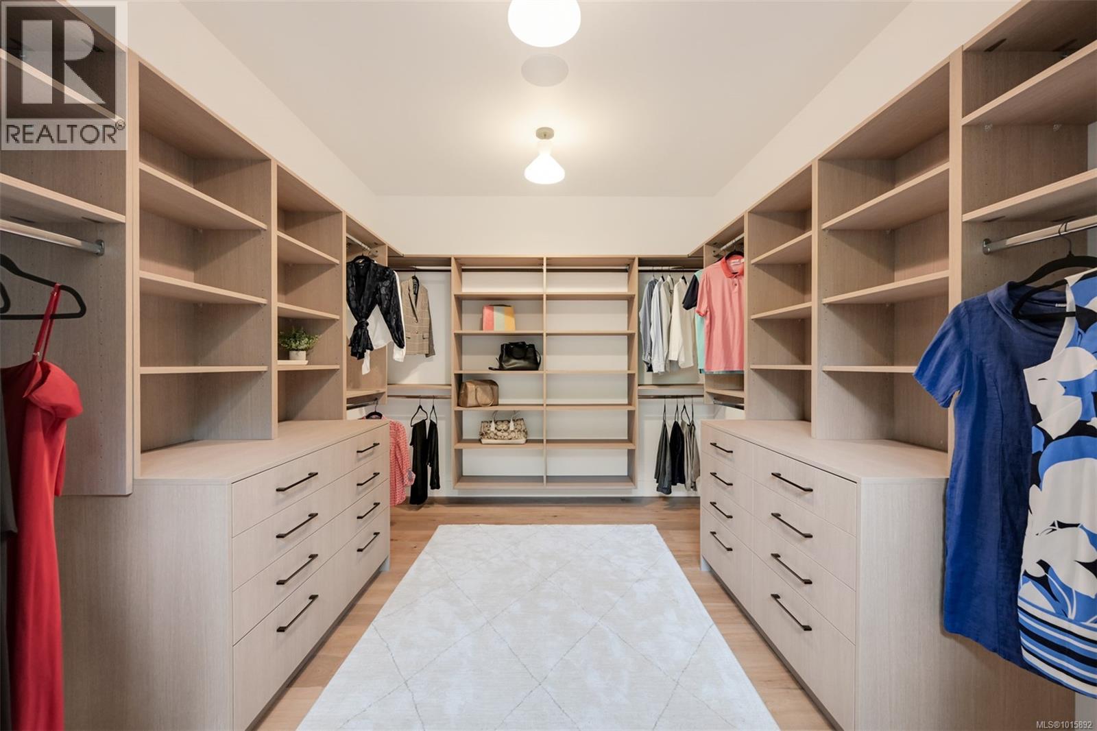  1542 Despard Avenue, Victoria