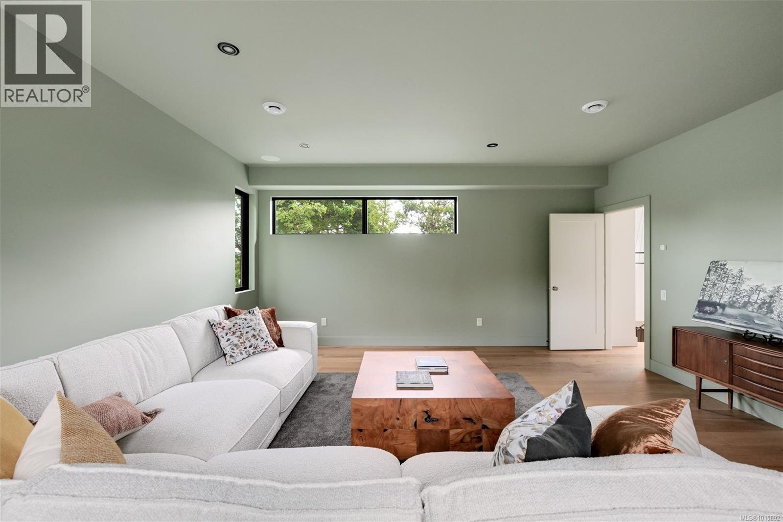  1542 Despard Avenue, Victoria