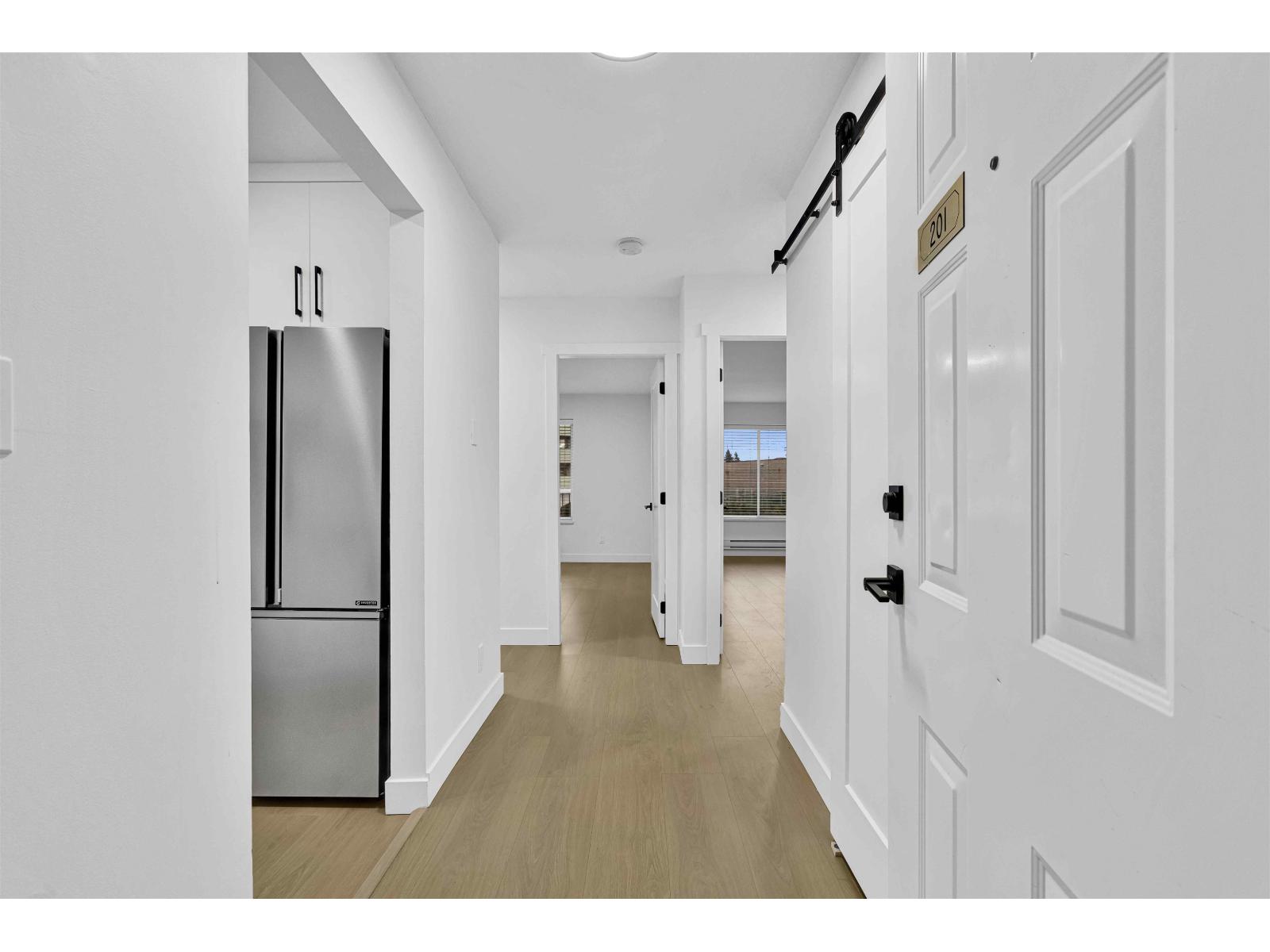 201 2567 VICTORIA Street - photo 2