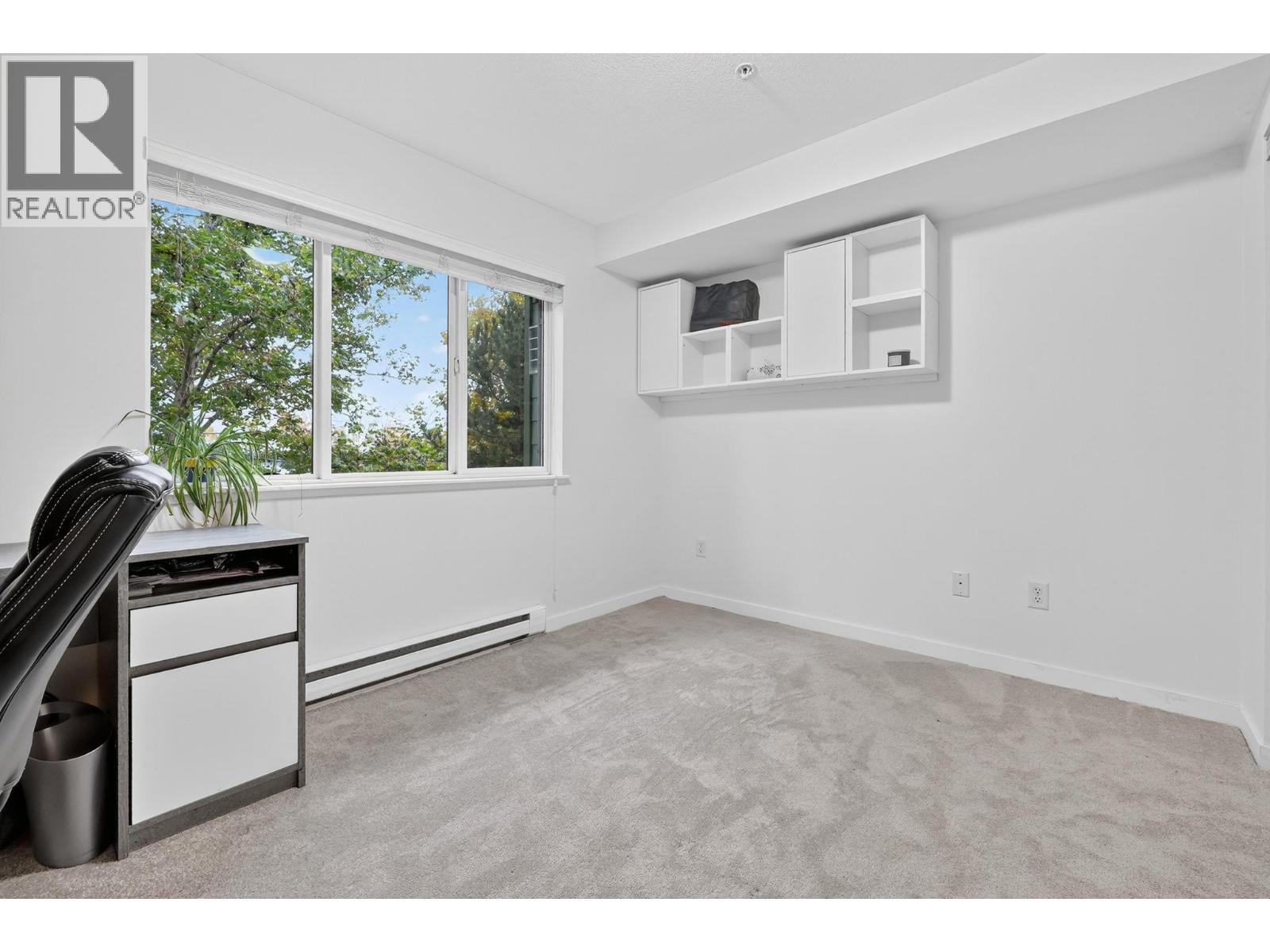 306 686 Lequime Road, Kelowna